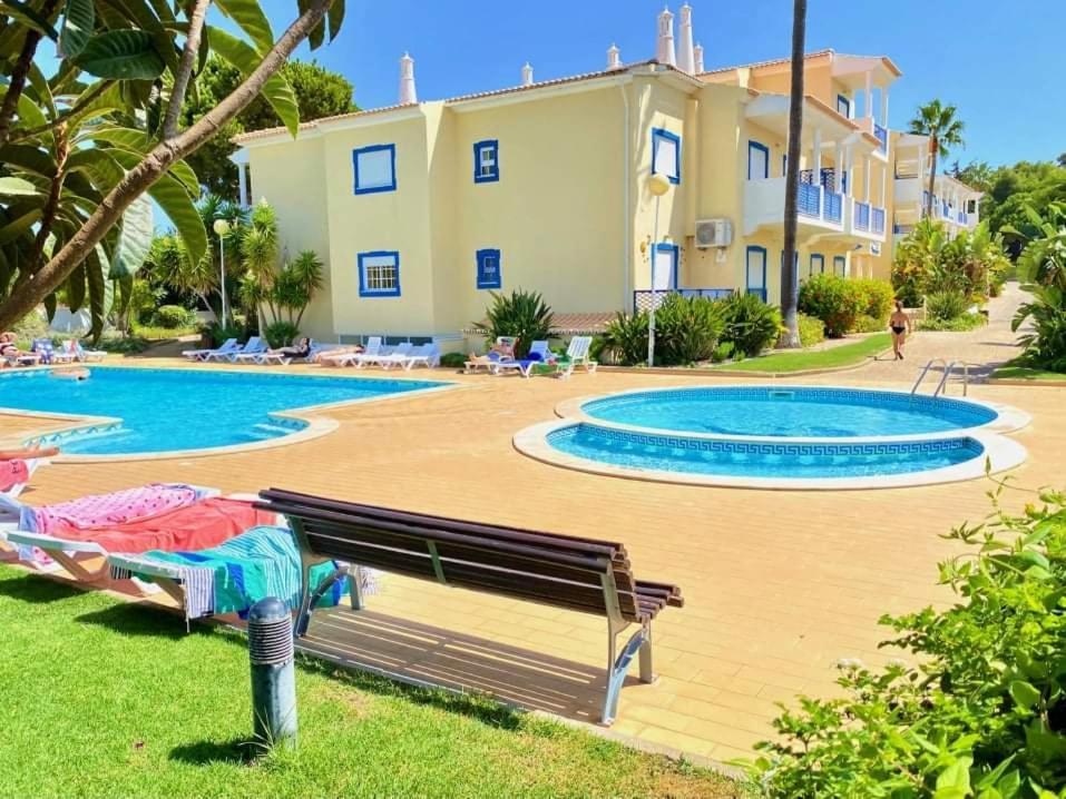Flamingo'S Apartment W/ 2 Swimming Pool Αλμπουφέιρα Εξωτερικό φωτογραφία