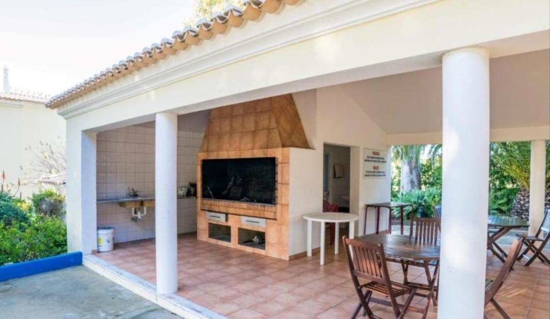 Flamingo'S Apartment W/ 2 Swimming Pool Αλμπουφέιρα Εξωτερικό φωτογραφία