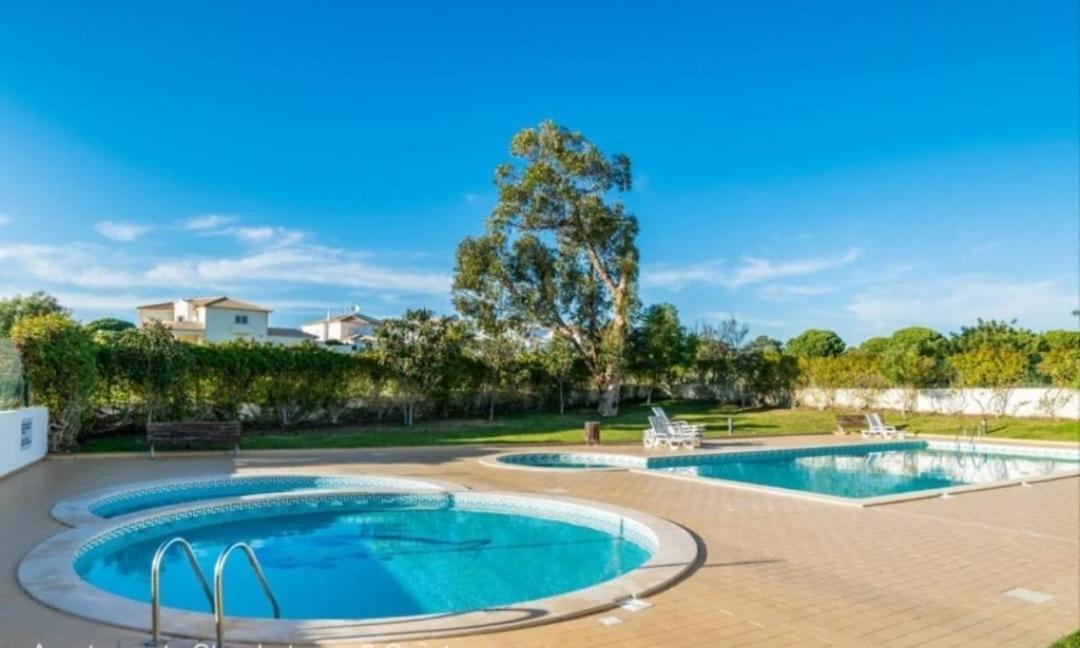 Flamingo'S Apartment W/ 2 Swimming Pool Αλμπουφέιρα Εξωτερικό φωτογραφία